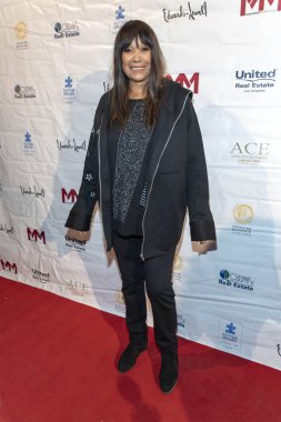 Anita Pointer Edwards Lowell ve Andrew Weiss Sunar: Marilyn Monroe, 1 Haziran 2019 'da Edwards Lowell Galerisi, Beverly Hills, CA' da 17 Yıl Hazırlanıyor