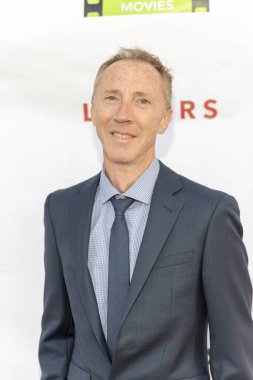 Neil McGowan, 30 Mayıs 2019 'da Laemmle, Beverly Hills, CA' nın Ahrya Güzel Sanatlar galasına katılıyor.