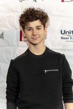 Jax Malcolm Edwards Lowell ve Andrew Weiss Sunar: Marilyn Monroe 1 Haziran 2019 'da Edwards Lowell Galerisi, Beverly Hills, CA' da 17 Yıl Hazırlanıyor