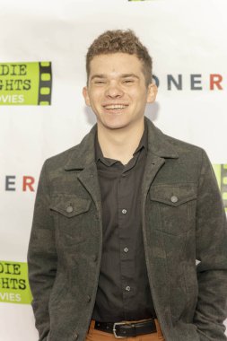 Bennett Saltzman 30 Mayıs 2019 'da Laemmle, Beverly Hills, CA' nın Ahrya Güzel Sanatlar galasına katılıyor.