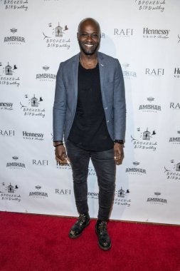 Sammi Rotibi, B.R.O.K.E.N Kodu B.I.R.D Geçiş Oyunu 'na katılıyor. S. Feury Tiyatrosu, Los Angeles' a 16 Kasım 2019 'da varıyor.