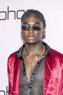 Rickey Thompson, 7 Kasım 2019 'da Nightingale Plaza, Los Angeles, CA' da 