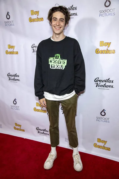 2019年9月6日 カリフォルニア州ハリウッドのアリーナ シネラウンジで開催された Boy Genius World Premiereにディエゴ ベラスケスが出席 — ストック写真