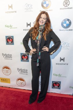 Kristin Bauer Van Straten 22 Şubat 2019 'da Beverly Hills' teki Waldorf Astoria Otel 'de Rafi' nin Seçme Hediye Suiti ve Konseri 'ne katıldı.
