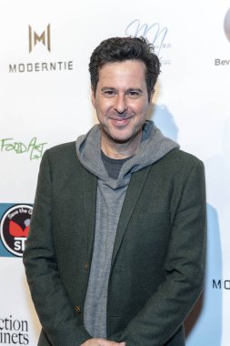 Jonathan Silverman 22 Şubat 2019 'da Beverly Hills' teki Waldorf Astoria Hotel 'de Rafi' nin Seçme Hediye Suiti ve Konseri 'ne katıldı.