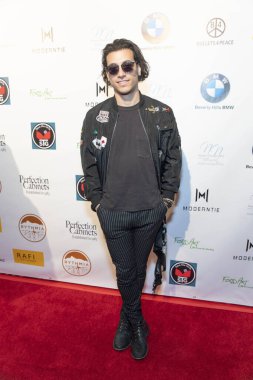 Rob Raco, 22 Şubat 2019 'da Beverly Hills' teki Waldorf Astoria Hotel 'de Rafi' nin Seçme Hediye Suiti ve Konseri 'ne katıldı.