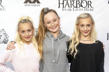 Kameron Couch, Mackenzie Couch ve Katie Couch, Kraliçe Mary 'nin 26 Eylül 2019 tarihinde Queen Mary, Long Beach' teki 10.