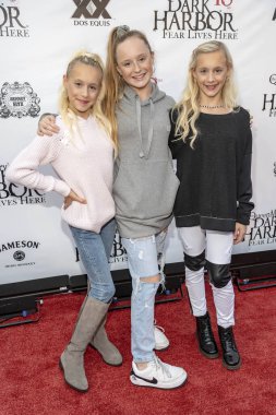 Kameron Couch, Mackenzie Couch ve Katie Couch, Kraliçe Mary 'nin 26 Eylül 2019 tarihinde Queen Mary, Long Beach' teki 10.