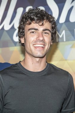 Roby Temyizi, 8 Ağustos 2019 'da TCL Çin 6 Tiyatrosu' nda düzenlenen 15. HollyShorts Film Festivali açılış gecesine katıldı.