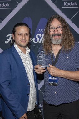 17 Ağustos 2019 'da Harmony Gold Theater, Los Angeles' ta 15. Yıllık HollyShorts Film Festivali Kapanış Gecesi 'ne katıldı.