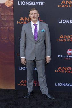 Frederick Schmidt 20 Ağustos 2019 'da Regency Village Theatre, Westwood' da Lion stage 'ın Los Angeles galasına katıldı.