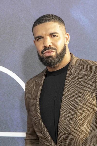 Drake 4 Haziran 2019 'da Cinerama Dome, Los Angeles, CA' da 