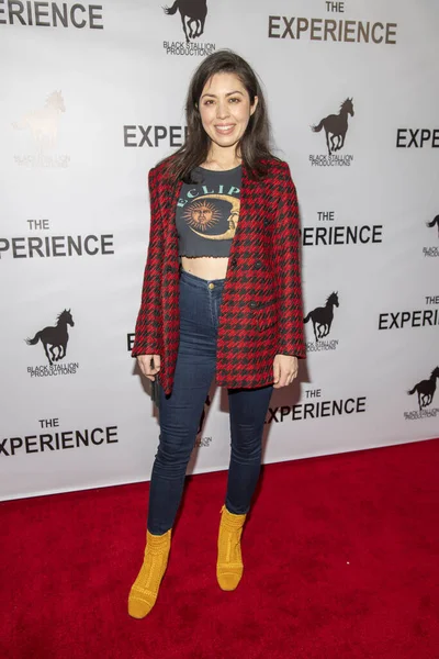 Ressa Marie Ishiyama Assiste Première Los Angeles Experience Tcl Theater — Photo