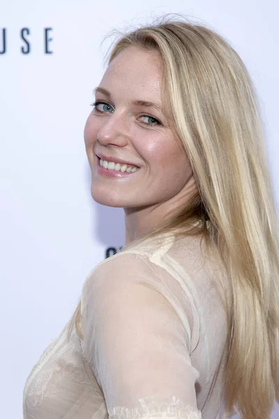 Emma Bell Assiste Soirée Cinéma Etheria 2019 Théâtre Égyptien Hollywood — Photo