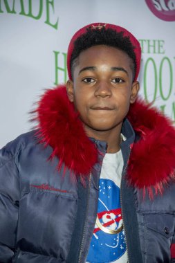 Isaac Ryan Brown, Hollywood Bulvarı, CA 'da 1 Aralık 2019' da Denizci Oyuncakları için düzenlenen 88. Hollywood Noel Geçidi 'ne katıldı.