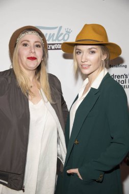 Hey, King! 18 Aralık 2019 'da The Study, Hollywood, CA' da Los Angeles Çocuk Hastanesi 'nde düzenlenen 4. Yıllık Bayram Galasına katılıyor..