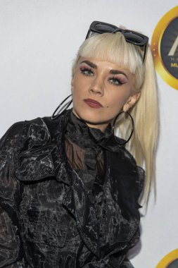 Jasmine Kara, 20 Kasım 2019 'da Avalon Hollywood' da Hollywood Medya Ödülleri 'ne katılıyor.