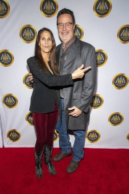 Kelly Zirbes, Perry Robertson 20 Kasım 2019 'da Avalon Hollywood' da Hollywood Medya Ödülleri 'ne katıldı. 