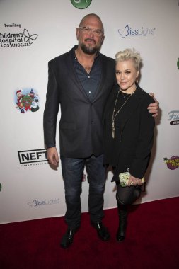 Christine Elise McCarthy ve David Todd 18 Aralık 2019 'da The Study, Hollywood, CA' da Los Angeles Çocuk Hastanesi 'ne düzenlenen 4. Yıllık Tatil Galasına katıldılar..