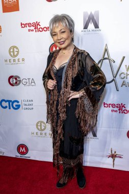 Cindera Che, 23 Ekim 2018 'de Şaban Tiyatrosu, Beverly Hills, Kaliforniya' da 8. Dünya Koreografi Ödüllerine katıldı.