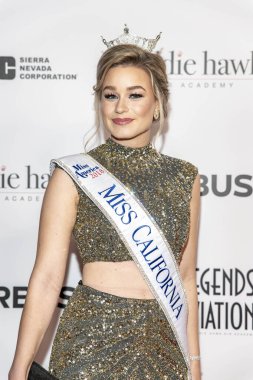 MacKenzie Freed, 18 Ocak 2019 'da Beverly Hilton, Beverly Hills, Kaliforniya' da düzenlenen 16. Geleneksel Yaşayan Havacılık Efsaneleri Ödülleri 'ne katıldı.