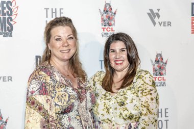 Leslee Scallon, Jaclyn Bradley Palmer 15 Haziran 2018 'de Hollywood, Kaliforniya' daki TCL Çin Tiyatrosu 'nda düzenlenen 