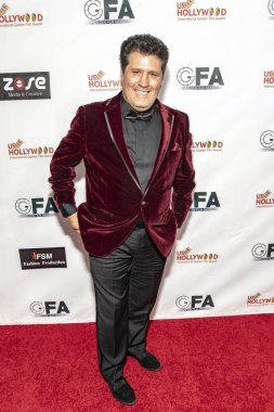 Alan Santana, 12 Aralık 2018 'de Los Angeles, Los Angeles' taki Le Foyer Balo Salonu 'nda düzenlenen Hollywood Uluslararası Altın Film Ödülleri Yemek Galasına katılıyor.