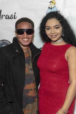 Taz, Arasi, 23 Aralık 2018 'de Los Angeles, Kaliforniya' daki Federal Bar 'ın çatısındaki Arasi' nin EP Tahliye Partisi 'ne katıldı.