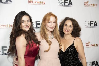 Olivia DeLaurentis, Kimberley Kates ve Diane Franklin 12 Aralık 2018 'de Los Angeles, Los Angeles' taki Le Foyer Balo Salonu 'nda düzenlenen Hollywood Uluslararası Altın Film Ödülleri Yemek Galasına katıldılar.