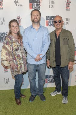 Leslee Scallon, Brian Rowe ve Mark Borde 15 Haziran 2018 'de Hollywood, Kaliforniya' daki TCL Çin Tiyatrosu 'nda düzenlenen 