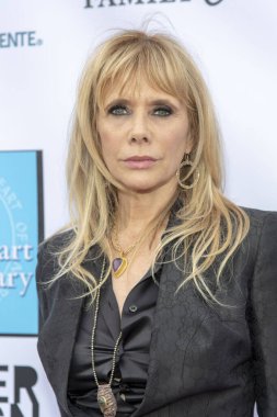 Rosanna Arquette, 10 Mayıs 2018 'de Los Angeles' taki Kölelikten Özgürlük Galasına Köleliği ve Kaçakçılığı Kaldırma Koalisyonuna katıldı.