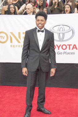 Nathan Davis Jr. 15 Ocak 2018 'de Pasadena Konferans Binası' nda 49. NAACP Resim Ödülleri 'ne katılıyor.