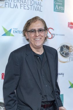 Carlos Garza, 9 Eylül 2018 'de Los Angeles Marriott Burbank Havalimanı Oteli' nde düzenlenen 10. Burbank Film Festivali 'nin Kapanış Gecesi' ne katıldı.
