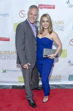 David Gray ve Shannelle Gray, 9 Eylül 2018 'de Los Angeles Marriott Burbank Havaalanı Oteli' nde düzenlenen 10. Burbank Film Festivali 'nin Kapanış Gecesi' ne katıldılar.