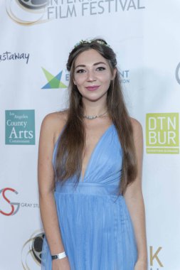 Maryna Kovalevska, 9 Eylül 2018 'de Los Angeles Marriott Burbank Havalimanı Oteli' nde düzenlenen 10. Burbank Film Festivali Kapanış Gecesi 'ne katıldı.