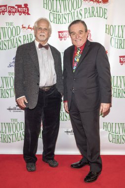 Tony Dow ve Jerry Mathers, 26 Kasım 2017 'de Hollywood, Kaliforniya' da düzenlenen Deniz Oyuncakları Vakfı 'nın 86.