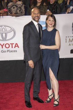 Keegan-Michael Key, Elisa Pugliese 15 Ocak 2018 'de Pasadena Konferans Binası' nda 49. NAACP Resim Ödüllerine katıldı.