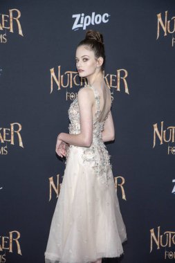Mackenzie Foy 29 Ekim 2018 'de Dolby Theater, Los Angeles, Kaliforniya' da düzenlenen Disneys The Futcracker ve Four Realms World Premiere konserine katıldı.