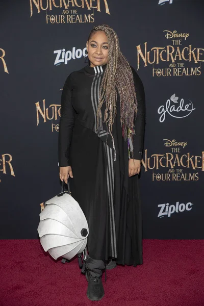 Raven Symone Asiste Disneys Nutcracker Four Realms World Premiere Dolby —  Fotos de Stock