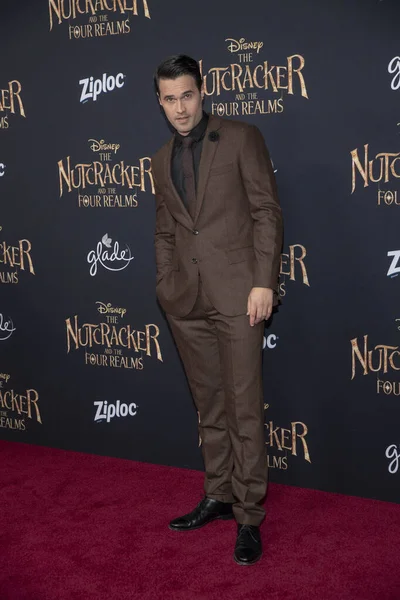 Brett Dalton Bezoekt Disneys Notcracker Four Realms World Premiere Dolby — Stockfoto