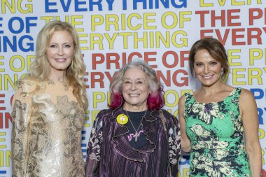 Jennifer Blei Stockman, Joan Agajanian Quinn ve Debi Wisch 24 Ekim 2018 'de Westwood, Kaliforniya' daki Hammer Müzesi 'ndeki HBO' nun 