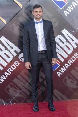 Raulzinho Neto, Barker Hanger, Santa Monica, Kaliforniya 'dan 2018 NBA Ödül Töreni' ne 25 Haziran 2018 'de katıldı.