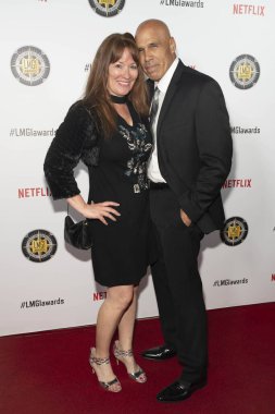 Melissa DeMonaco, Otto Harrington 7 Nisan 2018 'de Alex Theatre, Glendale' de düzenlenen 5. Geleneksel Konum Yöneticileri Birliği Uluslararası Ödülleri 'ne katıldı.