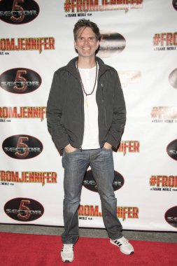 Devin Reeve 19 Eylül 2017, Los Angeles, Kaliforniya Laemmle North Hollywood 'daki Jennifer Premiere' e katılıyor.