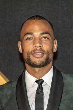 Kendrick Sampson, 17 Eylül 2018 'de Los Angeles, Kaliforniya' daki The Plaza at the Pacific Design Center 'daki 70. Primetime Emmy Ödülleri' nin ardından HBOS Post Ödül Töreni 'ne katıldı. 