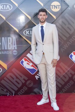 Georges Niang, Barker Hanger, Santa Monica, Kaliforniya 'dan 2018 NBA Ödül Töreni' ne 25 Haziran 2018 'de katıldı.