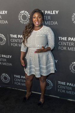 Deborah Joy Winans Hollywood 'da Paley Honors' a katıldı: Beverly Wilshire Hotel, Beverly Hills, Kaliforniya 'da 25 Ekim 2018' de Televizyonda Müziğe Bir Gala Övgüsü