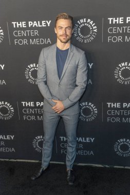 Derek Hough Hollywood 'da Paley Honors' a katılıyor: Beverly Wilshire Hotel, Beverly Hills, Kaliforniya 'da 25 Ekim 2018' de Televizyonda Müziğe Gala Övgüsü