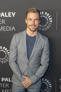 Derek Hough Hollywood 'da Paley Honors' a katılıyor: Beverly Wilshire Hotel, Beverly Hills, Kaliforniya 'da 25 Ekim 2018' de Televizyonda Müziğe Gala Övgüsü