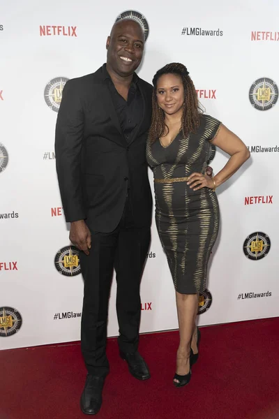 Kevin Daniels ve Tracie Thoms 7 Nisan 2018 'de Alex Theatre, Glendale' de düzenlenen 5. Geleneksel Konum Yöneticileri Loncası Uluslararası Ödülleri 'ne katıldılar.